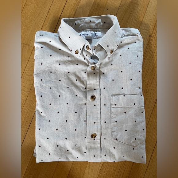 Old Navy Slim Fit Everyday Shirt - Picture 1 of 7